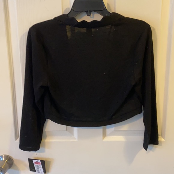 I.N. San Francisco small black blouse - Picture 2 of 4